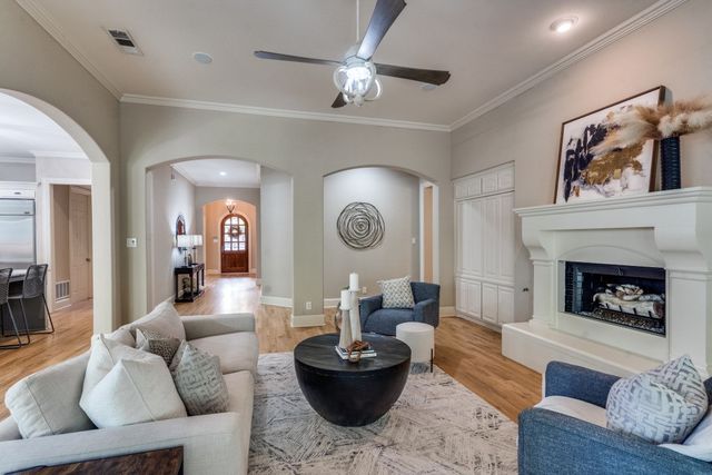 512 Rosebury Circle, Mckinney, TX 75071