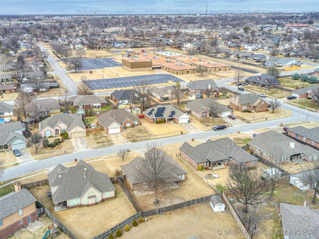 12410 E 80th Court North, Owasso, OK 74055