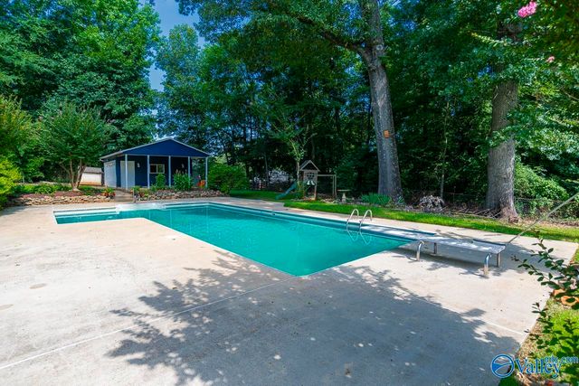 207 Earl Vaughn Drive, Huntsville, AL 35806