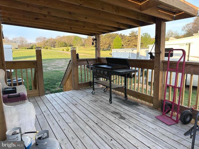 160 STEFANKO LN, Augusta, WV 26704