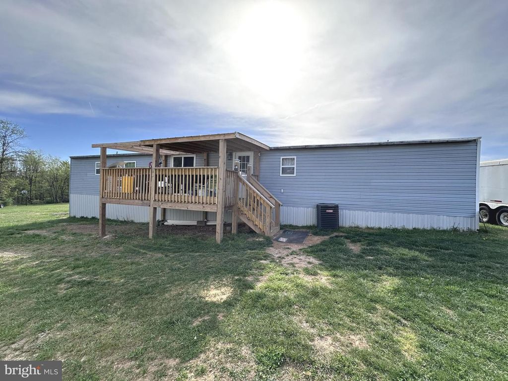 160 STEFANKO LN, Augusta, WV 26704