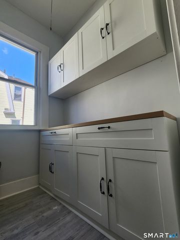 458 Hillside Avenue, Hartford, CT 06106