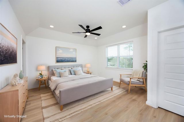 1985 Longmire Villas Court, Conroe, TX 77304