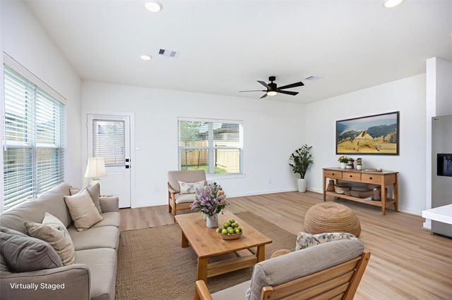 1985 Longmire Villas Court, Conroe, TX 77304