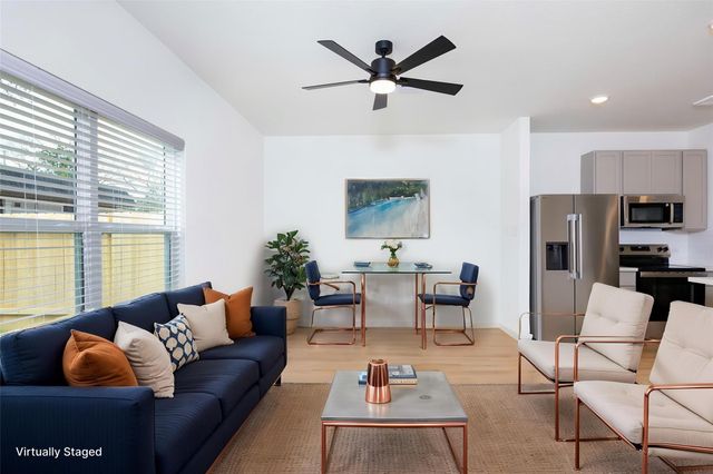 1985 Longmire Villas Court, Conroe, TX 77304