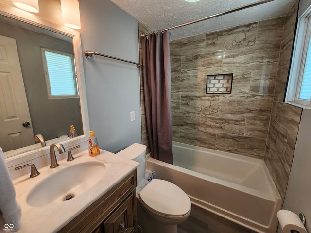 106 S McCarty Street, Fortville, IN 46040