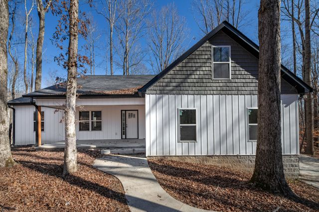 72 Periwinkle Path, Leoma, TN 38468