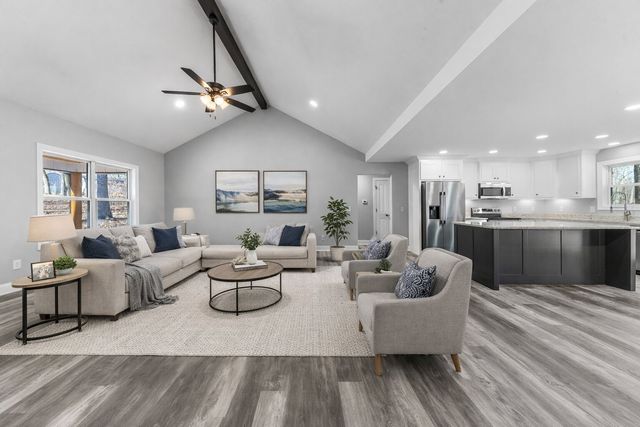 72 Periwinkle Path, Leoma, TN 38468