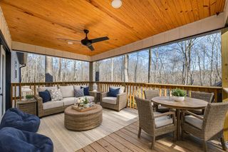 72 Periwinkle Path, Leoma, TN 38468