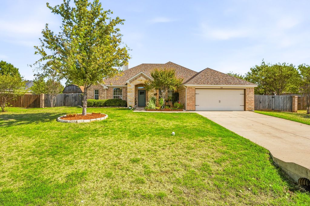 3128 Meandering Way, Granbury, TX 76049 — photo 3