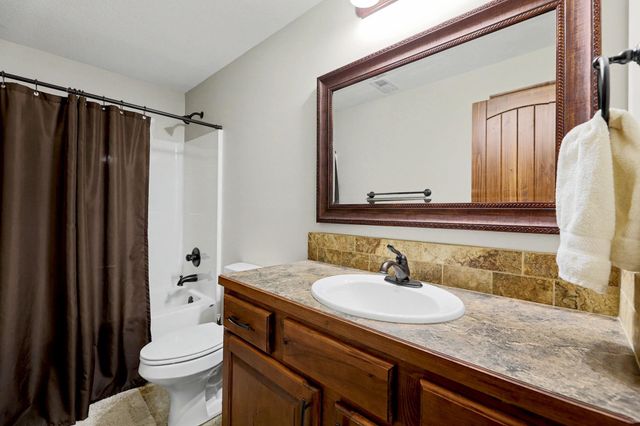 14114 W Taylor Cir, Wichita, KS 67235