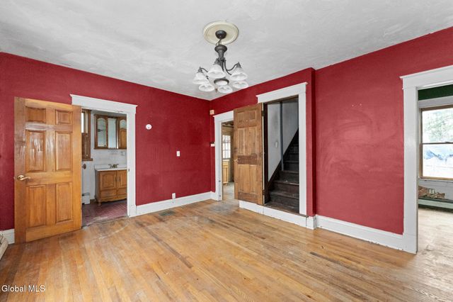 1498 2nd Street, Rensselaer, NY 12144