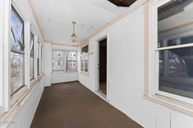 1498 2nd Street, Rensselaer, NY 12144