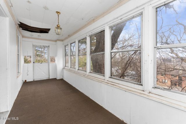 1498 2nd Street, Rensselaer, NY 12144