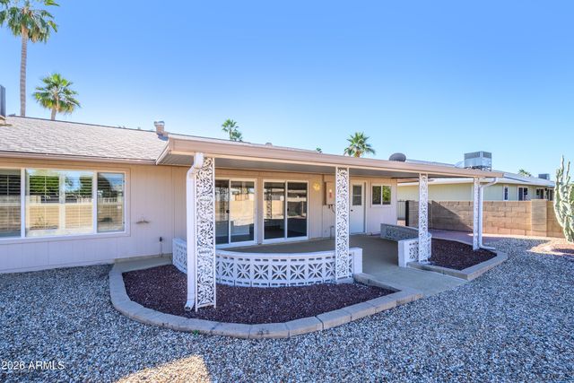 19814 N Willowcreek Circle, Sun City, AZ 85373