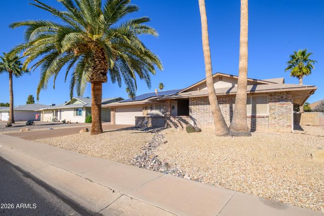 19814 N Willowcreek Circle, Sun City, AZ 85373