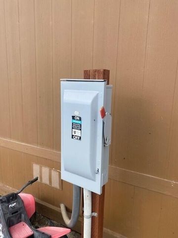 11393 128 Road, Pixley, CA 93256