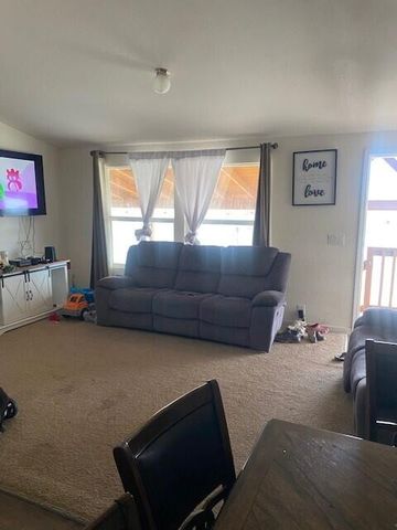 11393 128 Road, Pixley, CA 93256