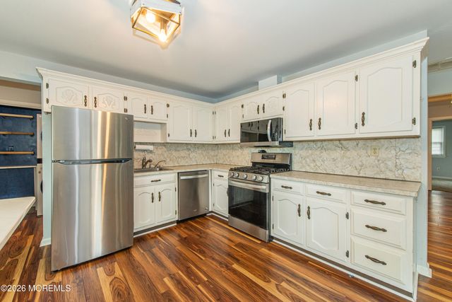 1 Luppatatong Avenue, Keyport, NJ 07735