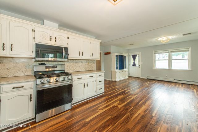 1 Luppatatong Avenue, Keyport, NJ 07735