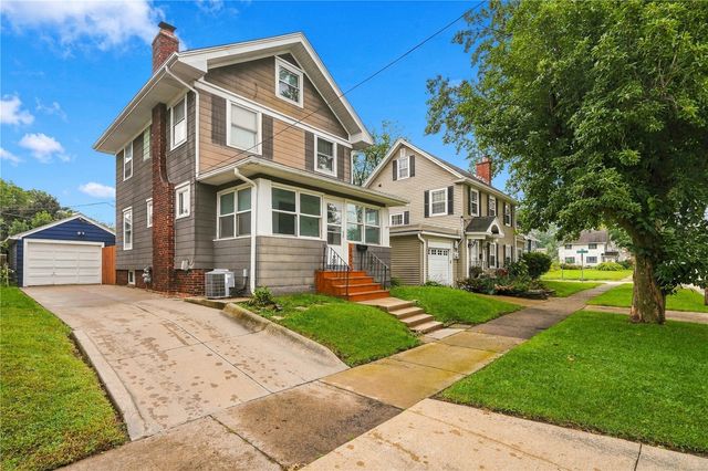 352 20th Street SE, Cedar Rapids, IA 52403