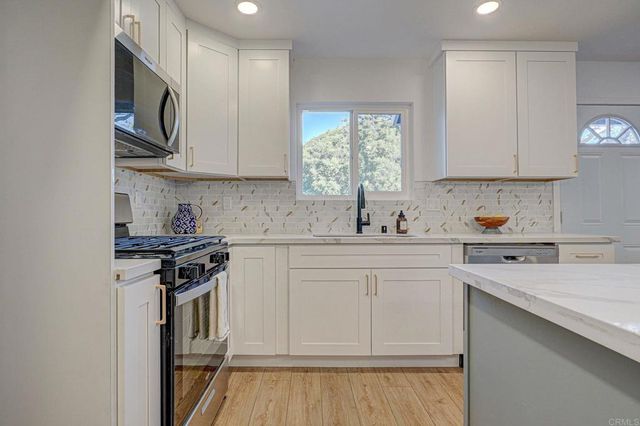 4205 Rene Dr, San Diego, CA 92154