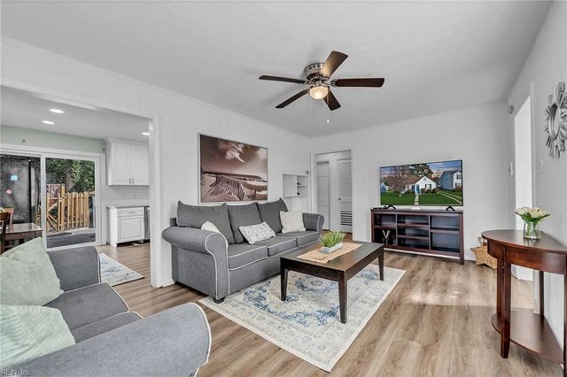 1614 Broadfield RD, Norfolk, VA 23503