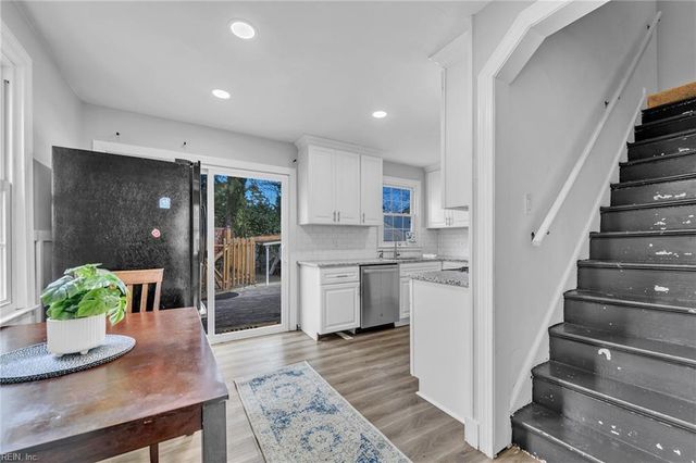 1614 Broadfield RD, Norfolk, VA 23503