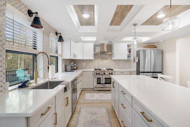 3020 Mac Rd, St Augustine, FL 32086