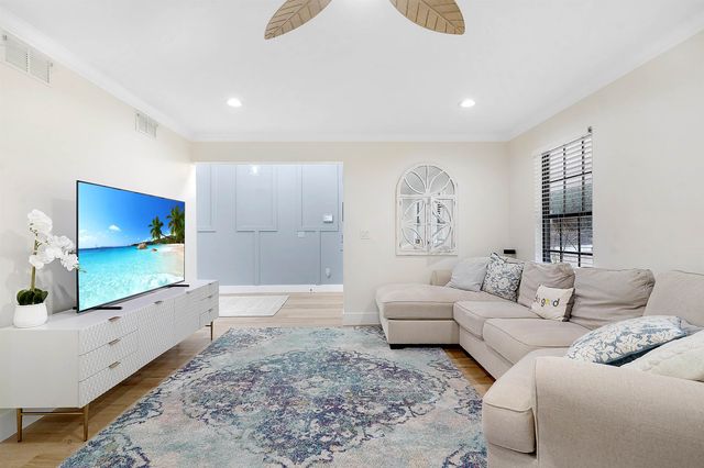 3020 Mac Rd, St Augustine, FL 32086