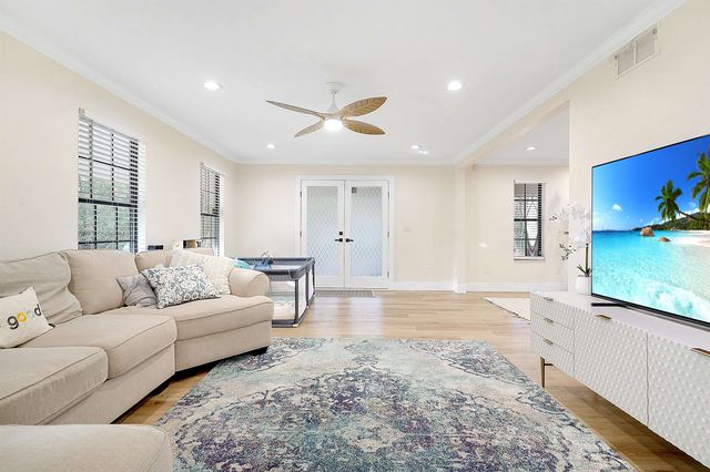 3020 Mac Rd, St Augustine, FL 32086