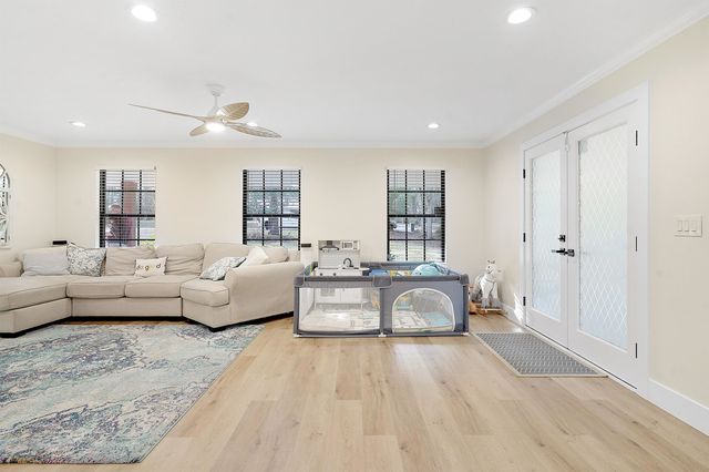 3020 Mac Rd, St Augustine, FL 32086