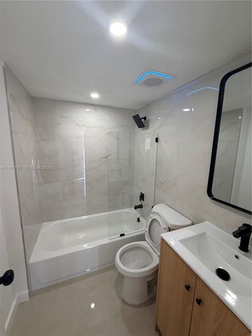 1820 W 53rd St 201, Hialeah, FL 33012