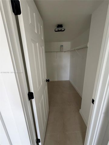 1820 W 53rd St 201, Hialeah, FL 33012