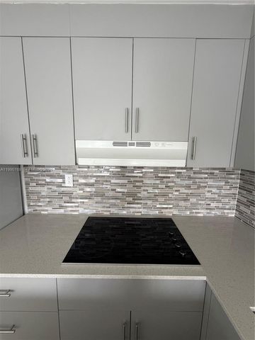 1820 W 53rd St 201, Hialeah, FL 33012