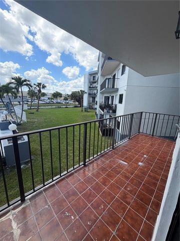 1820 W 53rd St 201, Hialeah, FL 33012