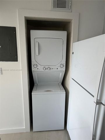 1820 W 53rd St 201, Hialeah, FL 33012