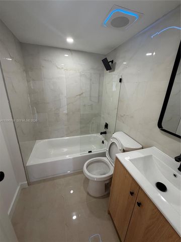 1820 W 53rd St 201, Hialeah, FL 33012