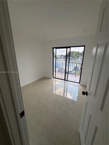 1820 W 53rd St 201, Hialeah, FL 33012