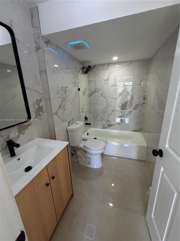 1820 W 53rd St 201, Hialeah, FL 33012