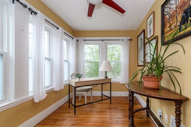 89 Pond St, Natick, MA 01760