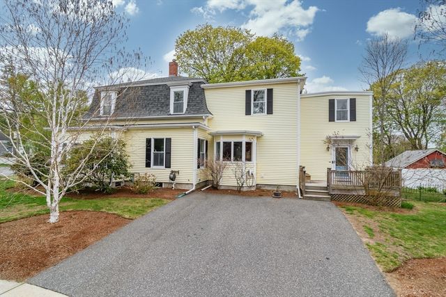 89 Pond St, Natick, MA 01760