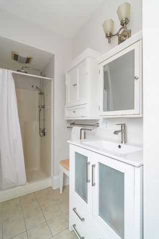 89 Pond St, Natick, MA 01760