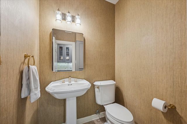 5201 Grand Lake, Bellaire, TX 77401