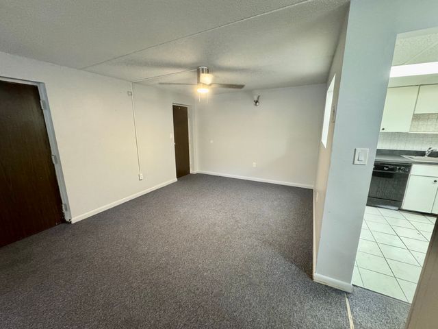 65 Mccormick Ter 4, Stoughton, MA 02072