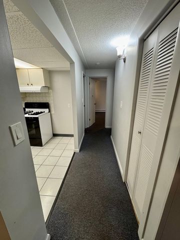 65 Mccormick Ter 4, Stoughton, MA 02072