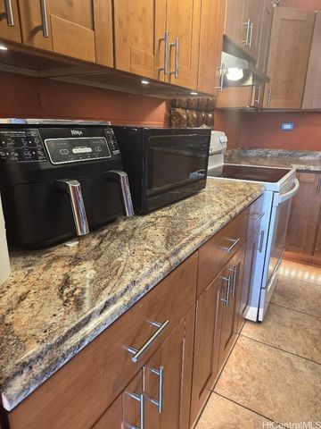 950 Lehua Avenue 502, Pearl City, HI 96782