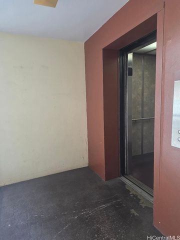 950 Lehua Avenue 502, Pearl City, HI 96782