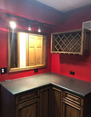 9608 W Higgins Road 2c, Rosemont, IL 60018