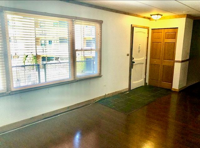 9608 W Higgins Road 2c, Rosemont, IL 60018